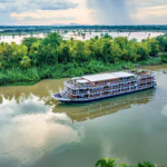 Une croisière peut être plus qu’un moyen pratique de voyager. Il peut offrir une perspective différente sur une destination, reliant les villes historiques, les paysages ruraux et les cultures régionales à travers les voies navigables qui ont contribué à les façonner. CroisiEurope propose des croisières fluviales, fluviales et côtières à travers l'Europe et des destinations sélectionnées dans le monde entier. Ses itinéraires vont des voyages le long du Rhin, du Danube et de la Seine aux voyages en Méditerranée, aux îles Canaries et dans la région du Mékong.