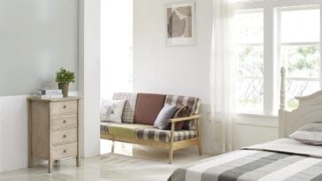 Réaménager votre espace extérieur ne doit pas forcément vous ruiner. Avec les bonnes trouvailles, vous pouvez créer un jardin ou une terrasse luxueux sans vous ruiner. Découvrez Concept Usine, une marque française qui rend le mobilier de jardin élégant et durable accessible à tous. Connue pour ses prix direct usine, sa livraison rapide et son large choix, Concept Usine propose des soldes d'été remplies d'essentiels pour vous détendre, dîner et vous relaxer avec style. Que vous aménagiez un petit balcon ou un grand jardin, leur collection s'adapte à chaque configuration, sans compromis sur le confort ou la qualité.