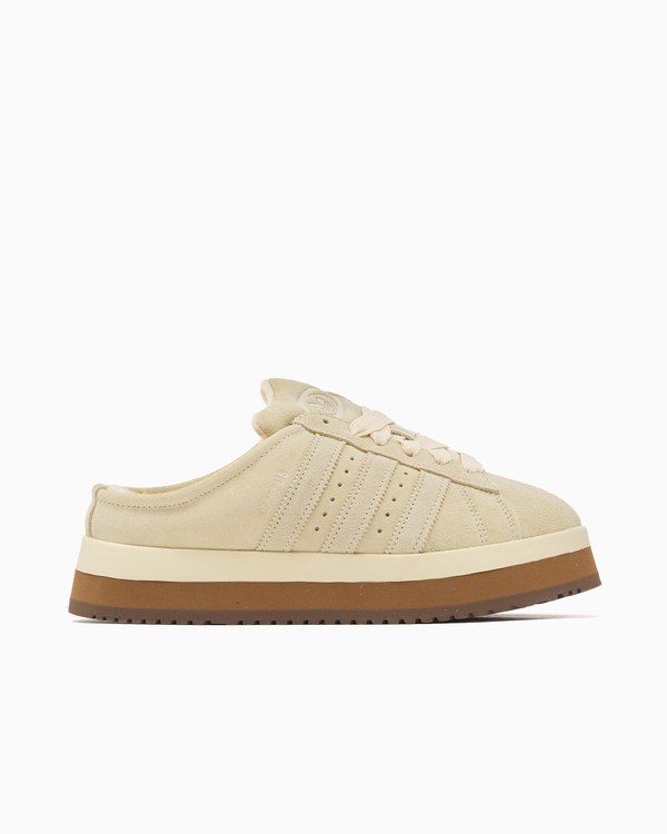 Zueco adidas Originals Women's Campus 00s Winter Low beige con suela de goma marrón