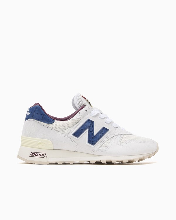 New Balance U1300 Made in USA en beige con detalles azules