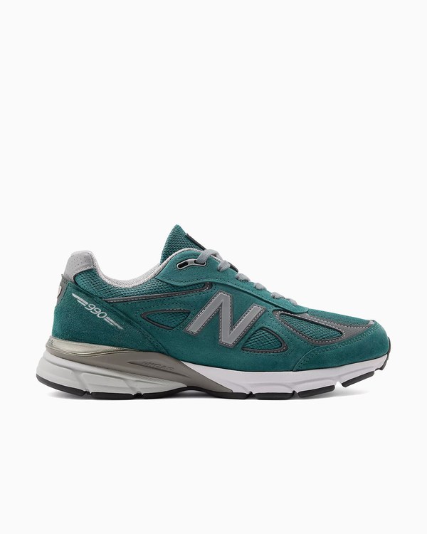 New Balance U990v4 Made in USA en verde y turquesa vista de lado