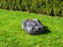 Alors que la domotique continue de transformer notre quotidien, l'entretien des espaces extérieurs entre lui aussi dans une nouvelle ère d'automatisation. Navimow s'est imposée comme une marque innovante de tondeuses robotisées, proposant un entretien des pelouses intelligent, précis et sans effort grâce à une technologie de navigation avancée, l'automatisation et une capacité à évoluer sur tous les terrains. Avec des produits tels que les tondeuses robotisées Navimow des séries i et X, la marque aide les propriétaires à simplifier l'entretien de leur pelouse tout en améliorant la précision, le confort et l'efficacité de la tonte.