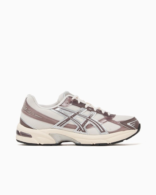 Zapatilla ASICS Gel-1130 Cream Cocoa Powder en beige y marrón vista de lado